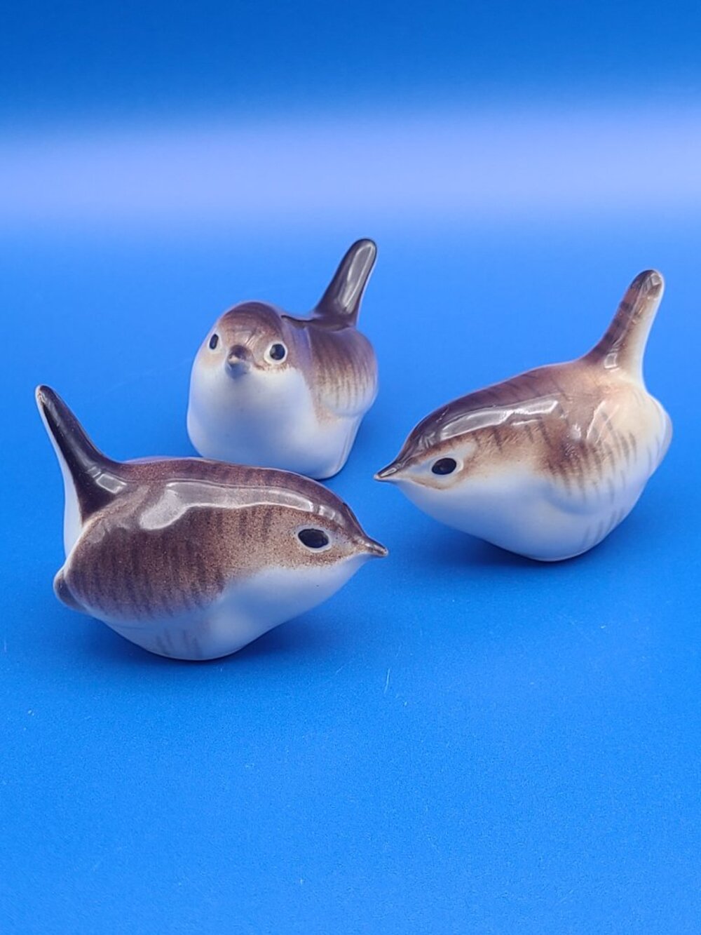 Trio Vintage Lomonosov Russia Wren Figurines 1.75" x 2.5" ONE REPAIRED